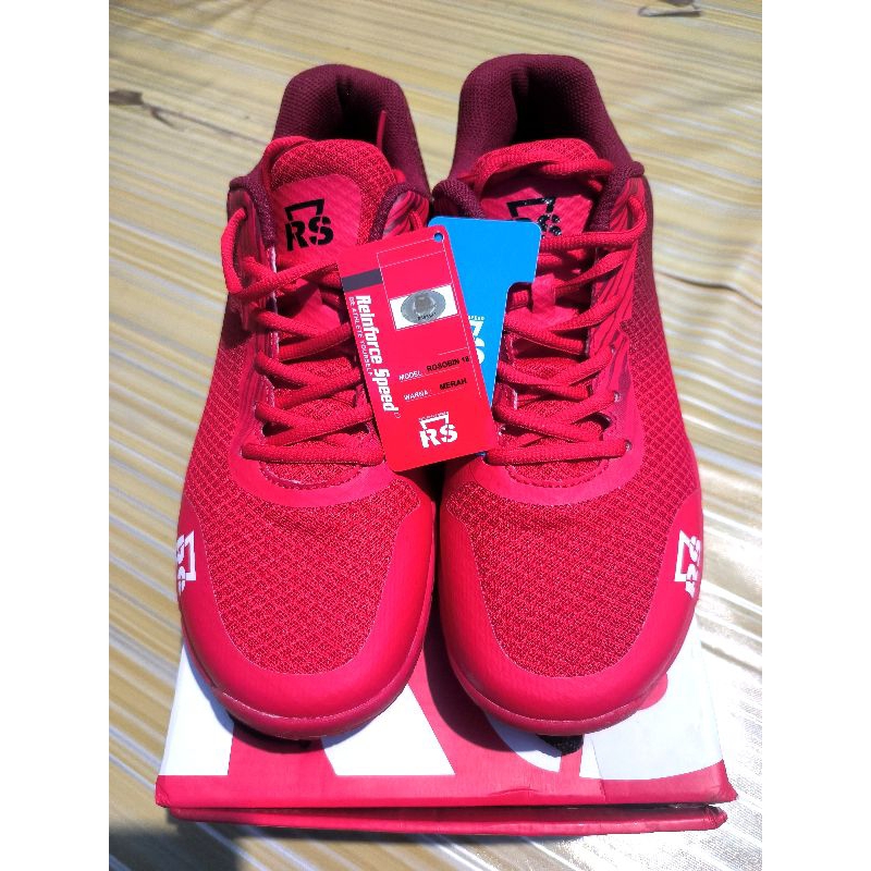 SEPATU RS ROSOBIN 18
