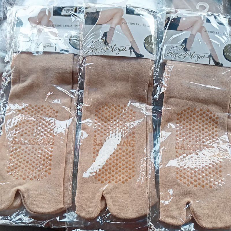 Kaos kaki stoking jempol samsung panjang