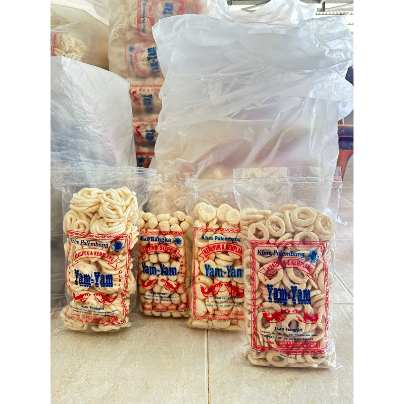 

paket kemplang sedap 4bungkus (sanggul besar,getas,mini,cincin)