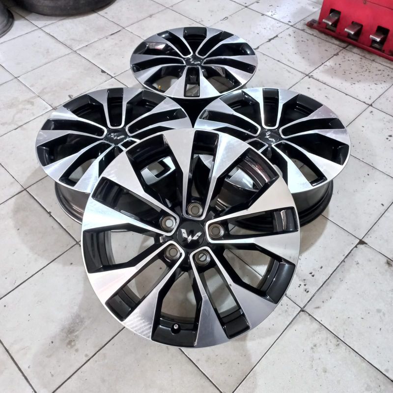 Velg Mobil Second OEM WULLING ALMAZ Ring 17 untuk innova hrv crv