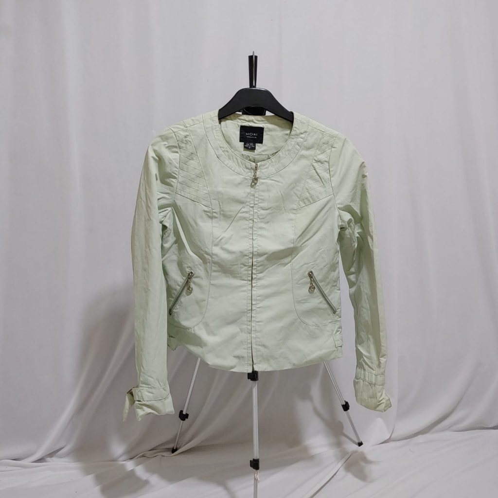 JAKET CASUAL WANITA MORI CREATIVE HIJAU SAGE ORIGINAL SECOND PRELOVED MURAH