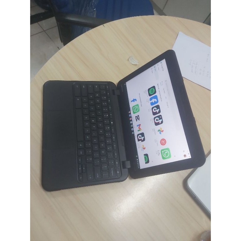 Laptop Lenovo Chromebook N23  Intel n3060 ram 4 SSD 32 tauchshen