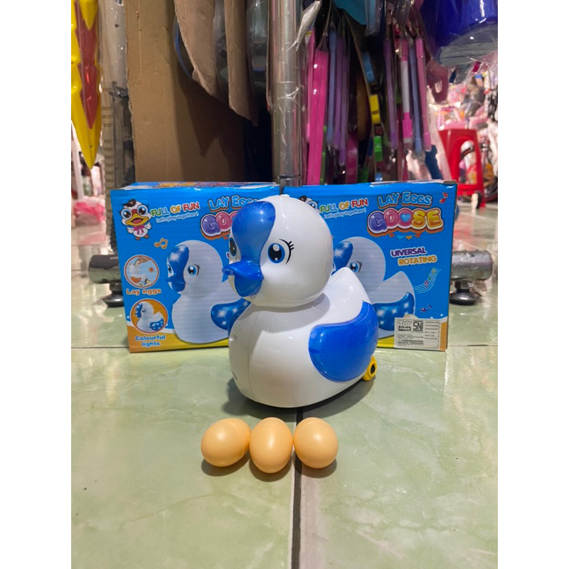 Mainan bebek berjalan + bertelur