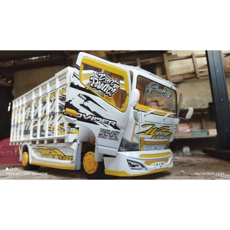 miniatur truk oleng kayu kabin jungkit bisa ngedum full lampu leed