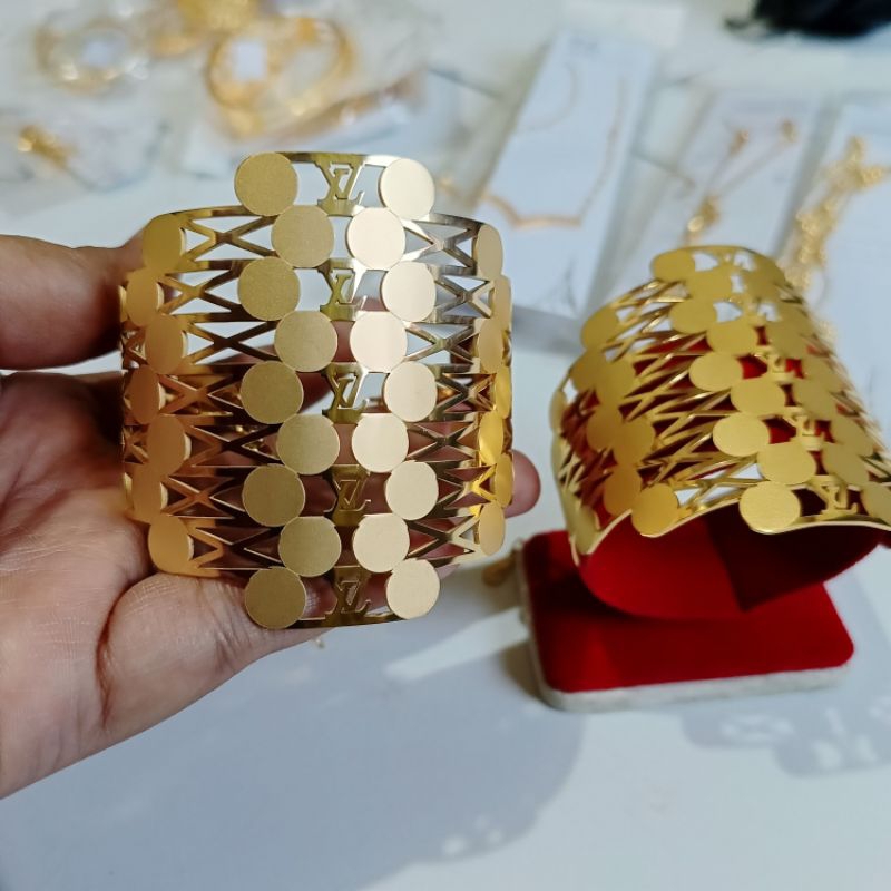 gelang Bangkok titanium