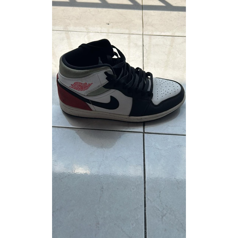sepatu second air jordan 1 mid se union black toe