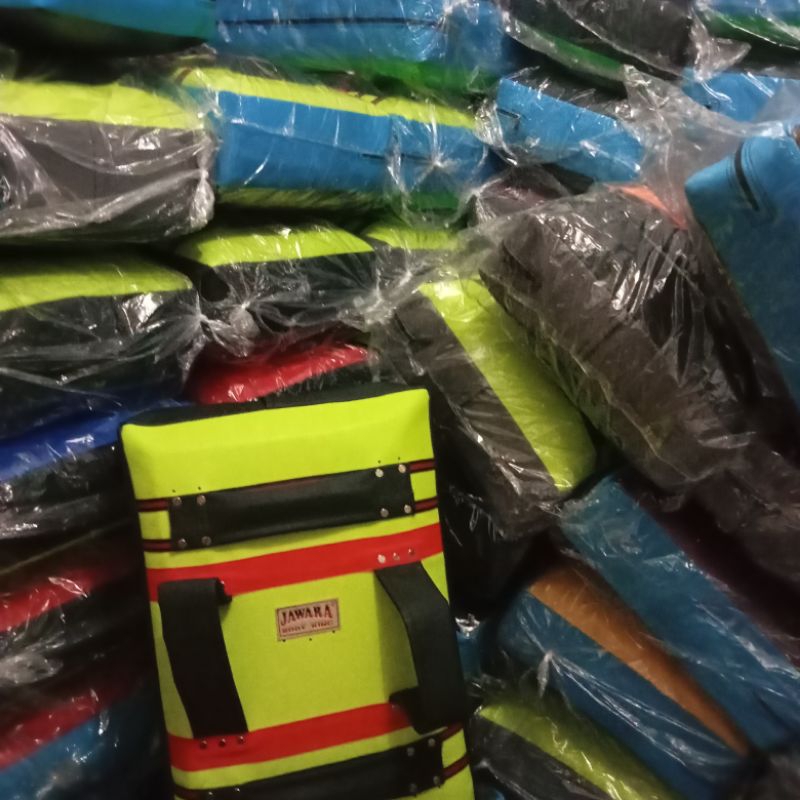 Pecing Silat JAWARA Ukuran Tanggung Samsak Sasaran Tendangan Taekwondo