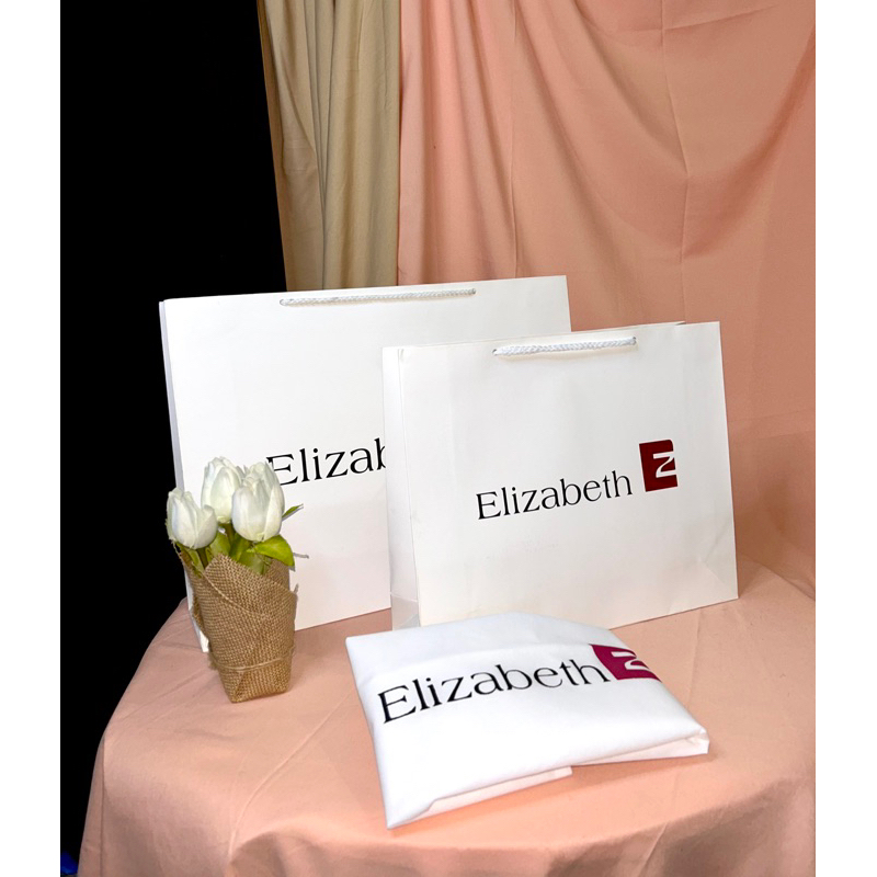 

Paper Bag Elizabeth Ukuran Medium Pembungkus Kado Branded