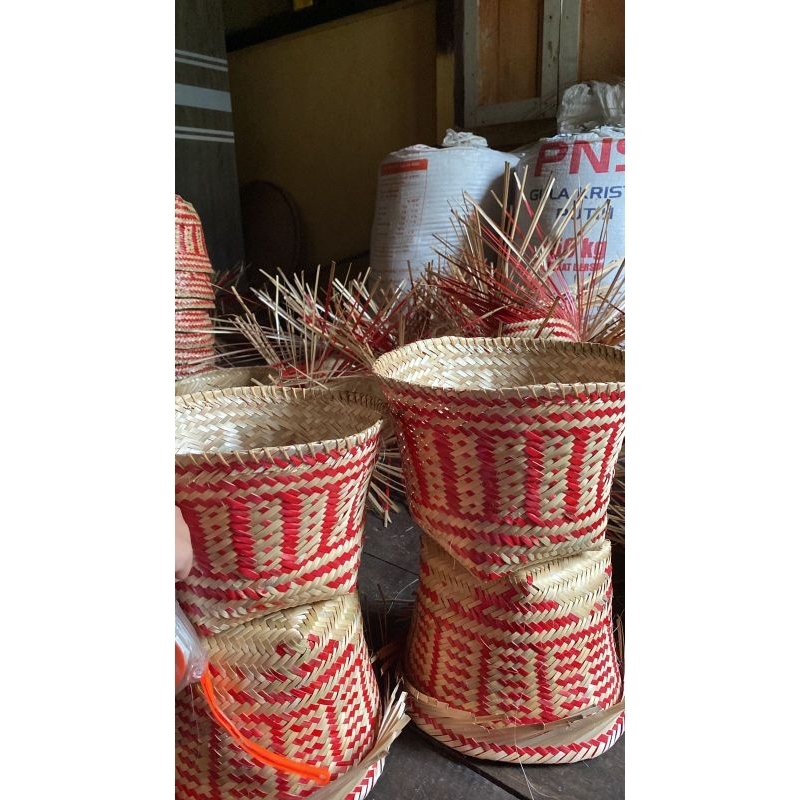 Kerajinan Bambu dan rotan asli sambas "bakul"