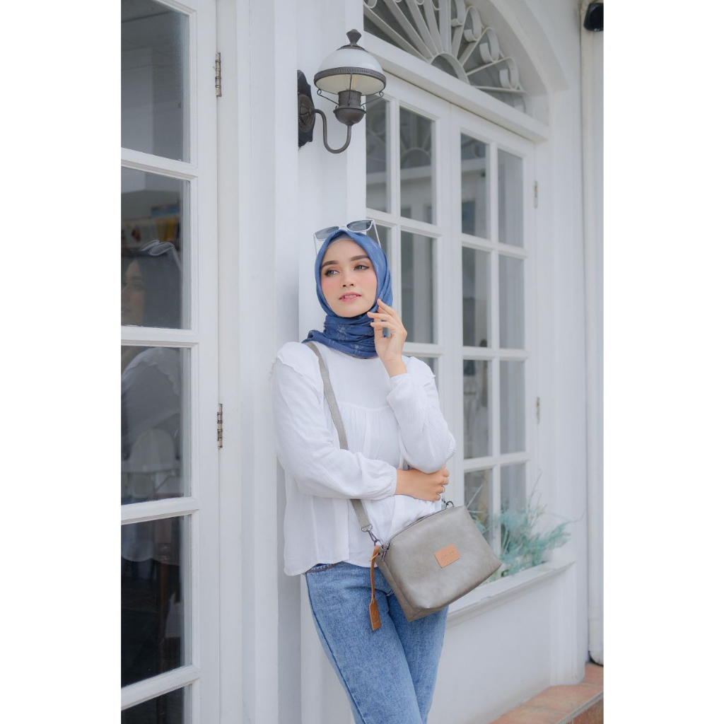 SARASWATI SLINGBAG - TAS SELEMPANG WANITA BY MOONZAYA