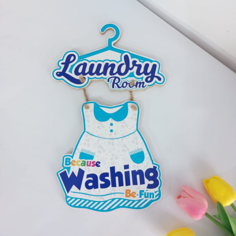 dekorasi dinding gantung laundry room model baju