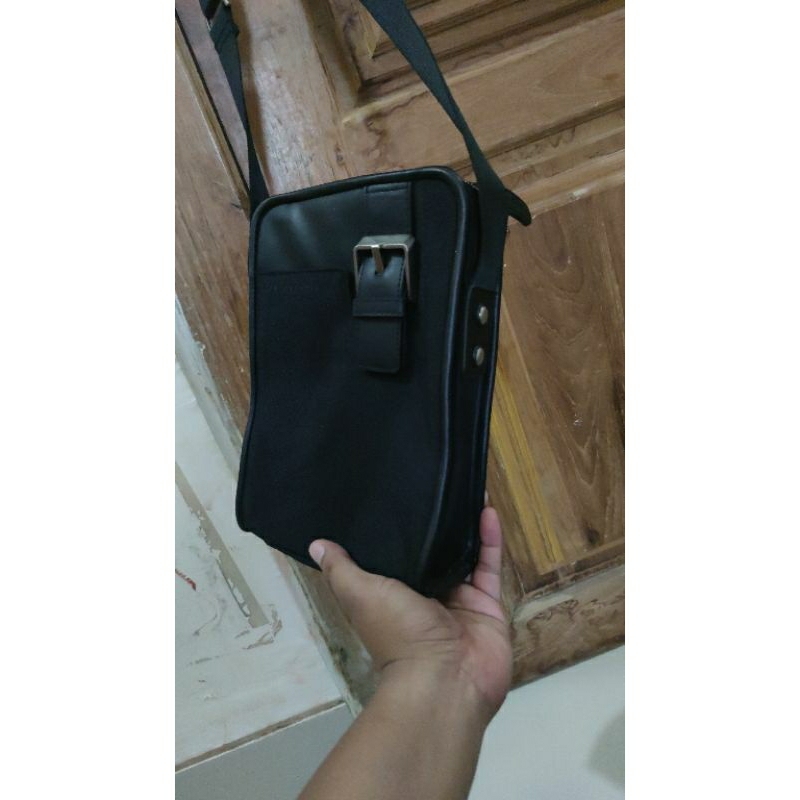 sling bag fx creation hitam