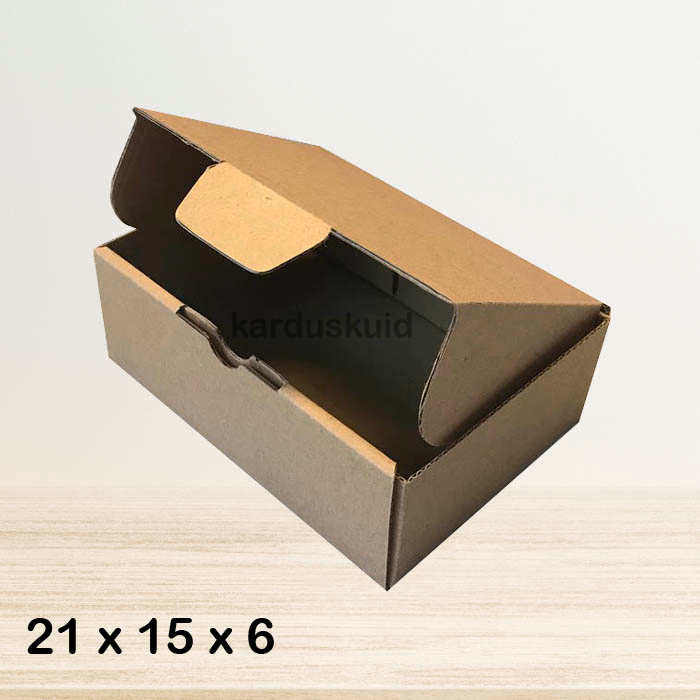 

Kardus 21 x 15 x 6 cm die cut tipe E Flute K150 box kotak karton packing