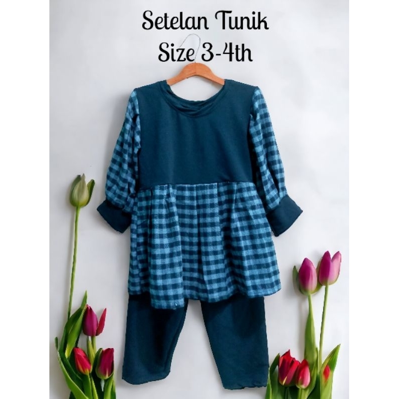 Setelan Muslim Tunik Lengan Panjang dengan celana panjang