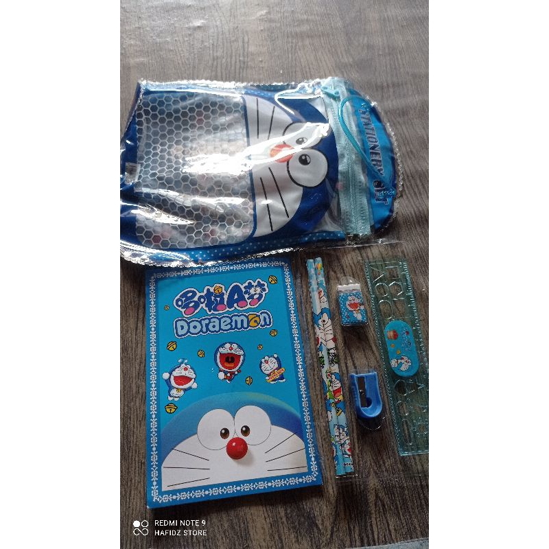 

tas set alat tulis