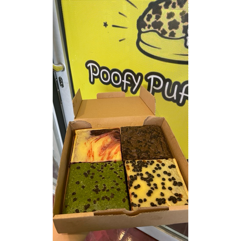 

Fudgy Brownies - Brownies Enak Mix 4 Rasa ukuran 20x20 cm