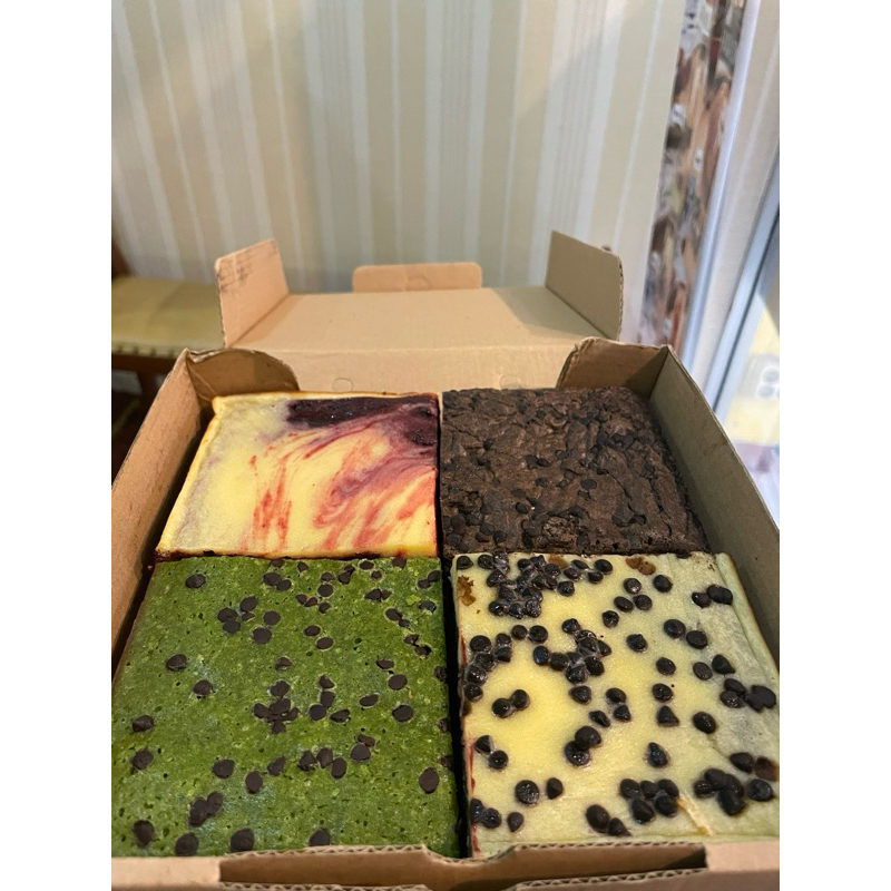 

Fudgy Brownies - Brownies Enak Mix 2 Rasa Ukuran 20x20 cm