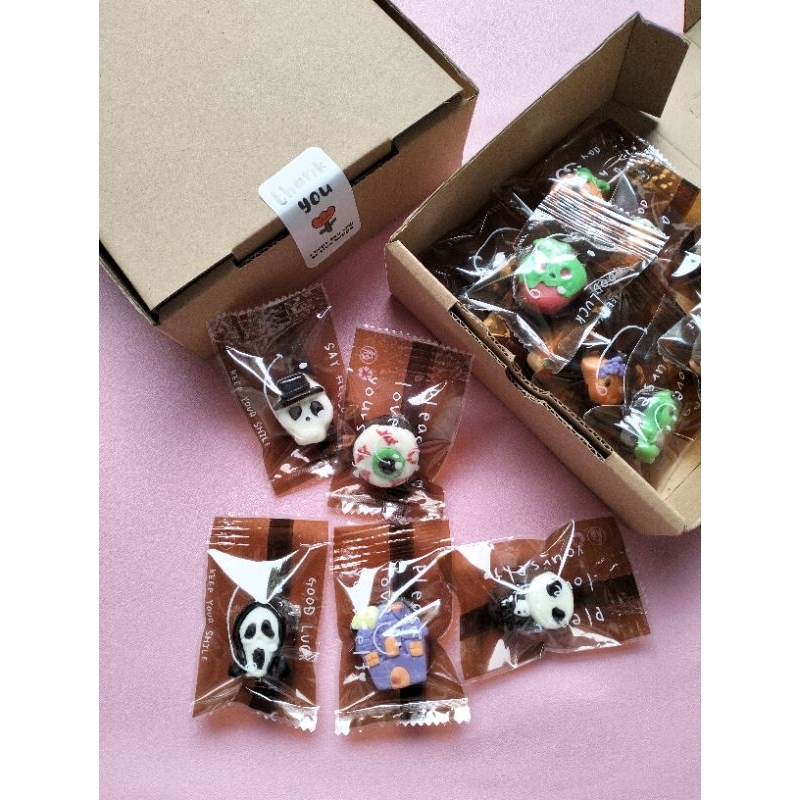 

Cokelat karakter halloween kemasan mini pack