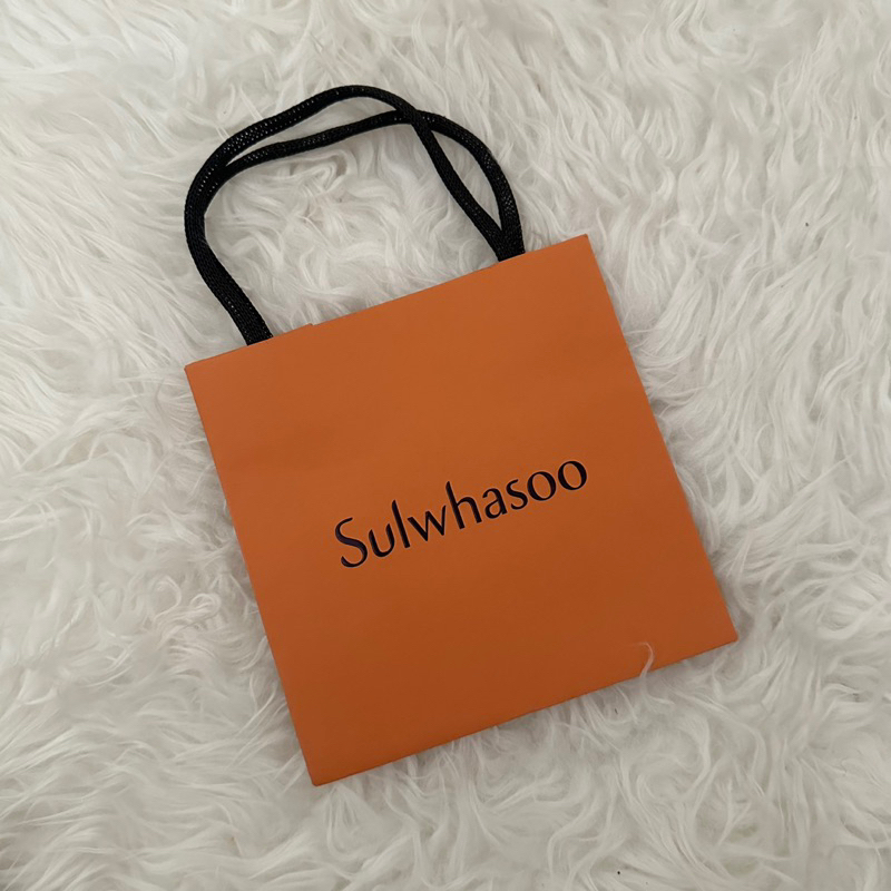 

Sulwhasoo Mini Paperbag Gift Box Cosmetic Branded Preloved