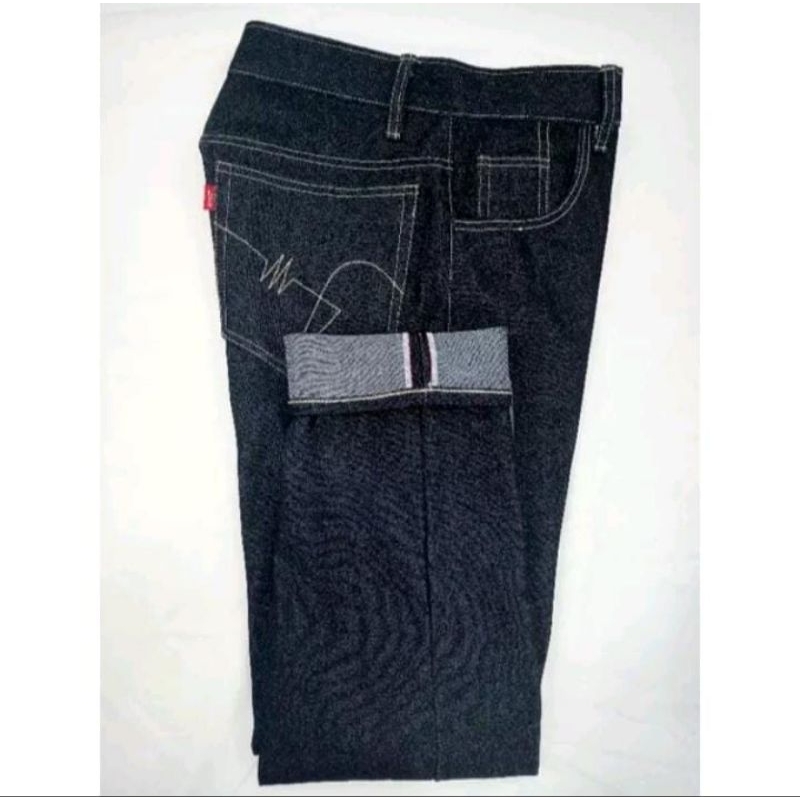 DENIM SELVEDGE//SELVEDGE DENIM//CELANA LEVIS KONVEKSI