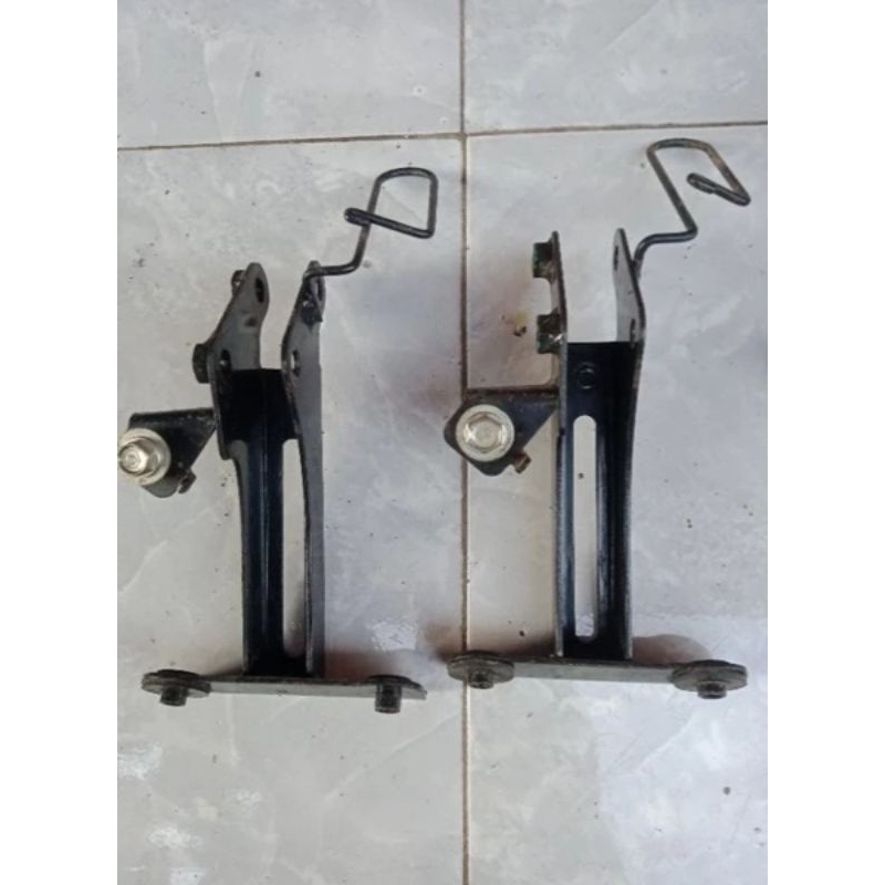 DUDUKAN COVER TAMENG DEPAN HONDA BEAT FI 2013/2014/2015/ ORI