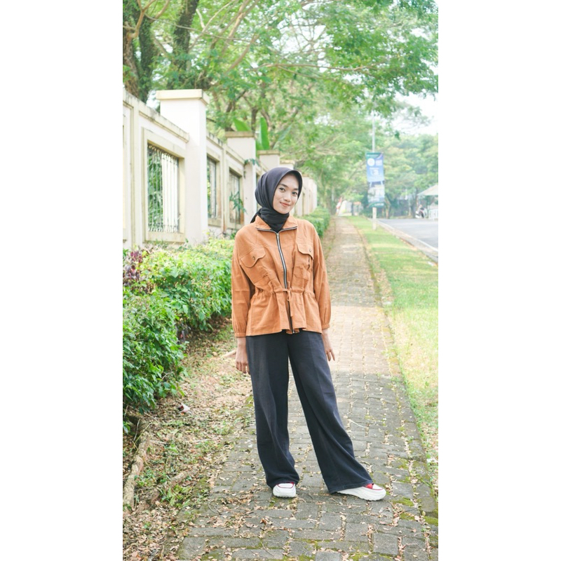 Atasan Jaket Wanita Kekinian/Atasan jaket kekinian