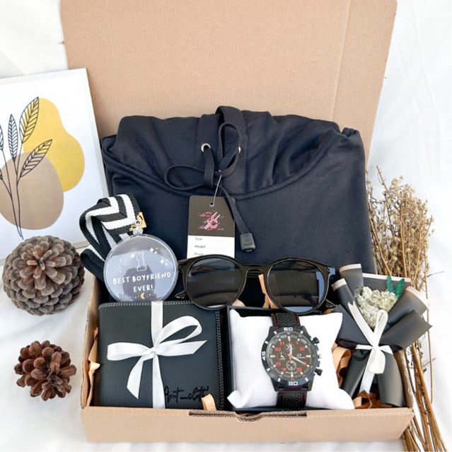 

HAMPERS HOODIE POLOS PREMIUM KADO ULANG TAHUN COWOK / KADO WISUDA / KADO BIRTHDAY / GIFT BOX HOODIE COWOK / BIRTHDAY GIFT BOX / KADO ULANG TAHUN COWOK