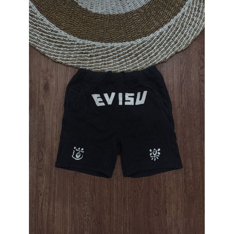celana pendek evisu