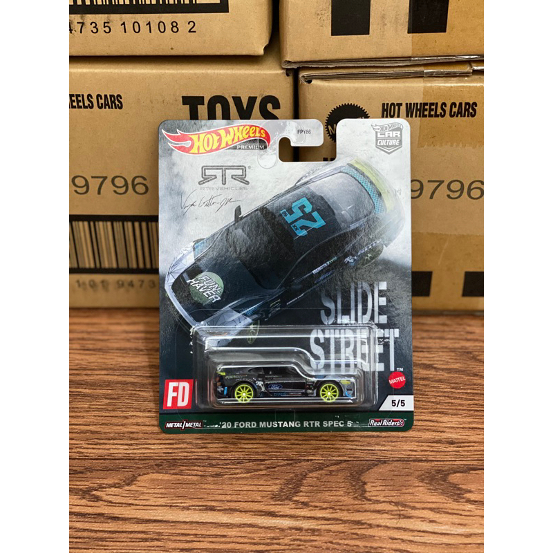 hotwheels mustang rtr slide street