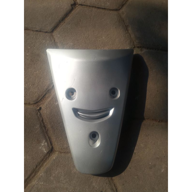 tameng dasi depan smash 110 warna silver smash lama
