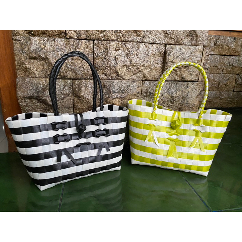 

Tas Anyam cantik Murah | tas hampers lahiran nikahan (motif salur sedang)
