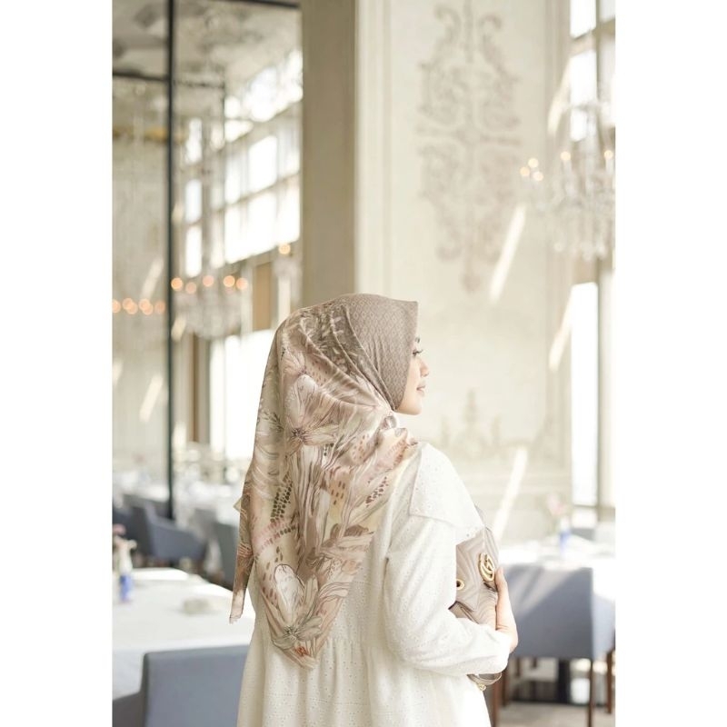 PRELOVED Bohemian Scarf Romantic Rustic by Vanilla Hijab