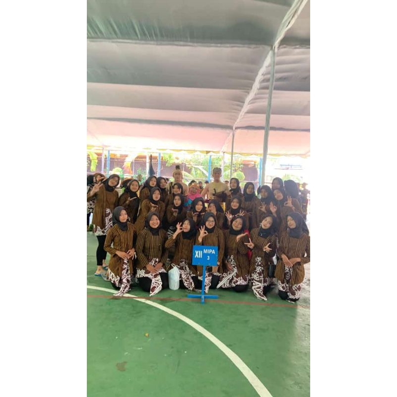 Kebaya Katun Motif Lurik