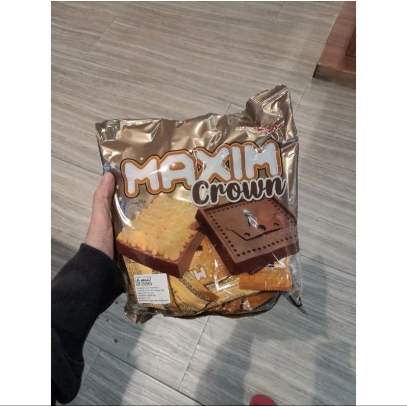 

Maxim Crown biskuit salut coklat