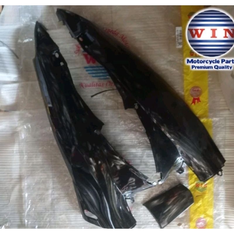 cover body belakang karisma x merk win