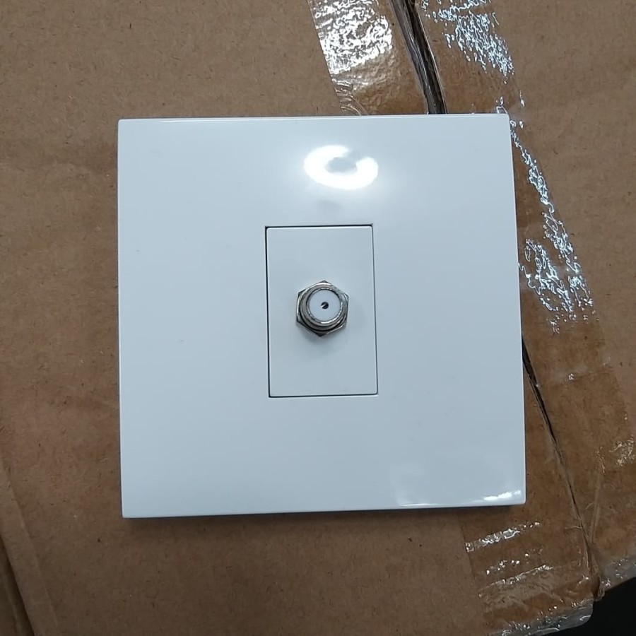 faseplate soket outlet stop kontak panel TV kabel
