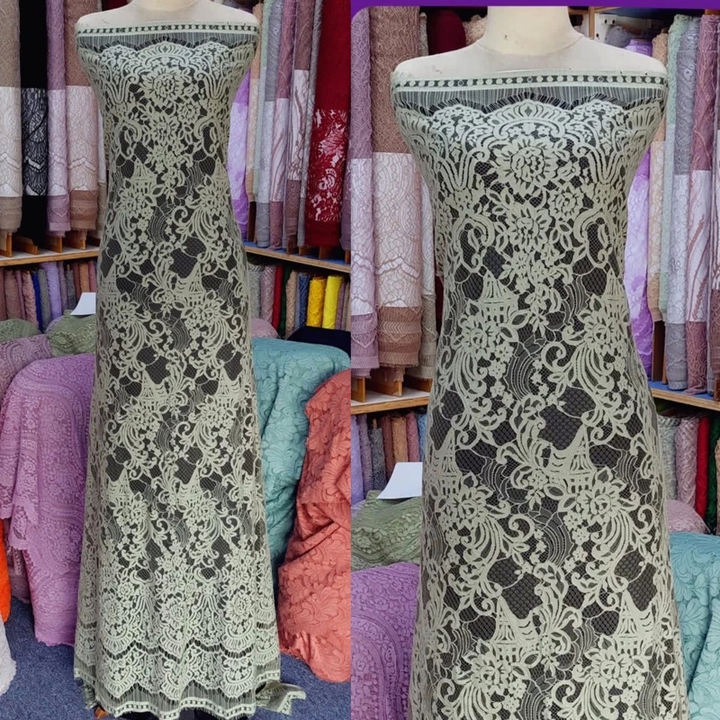 BRUKAT SEMIPRANCIS, KAIN BROKAT SEMIFRANCIS, KAIN BRUKAT BERKUALITAS, BRUKAT KAIN KEBAYA, KAIN KEBAY