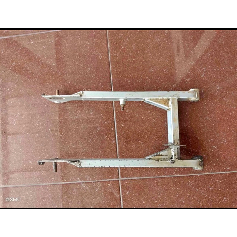 swing arm lengan ayun suzuki smash lama old ori bekas