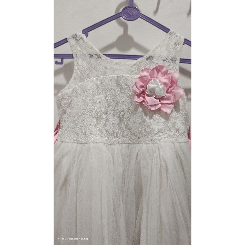 Dress anak putih tile