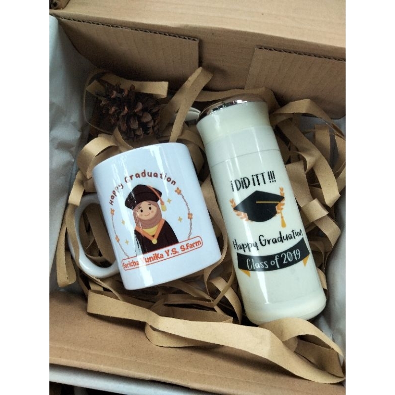 

HAMPERS WISUDA / KADO WISUDA / GIFT WISUDA MURAH