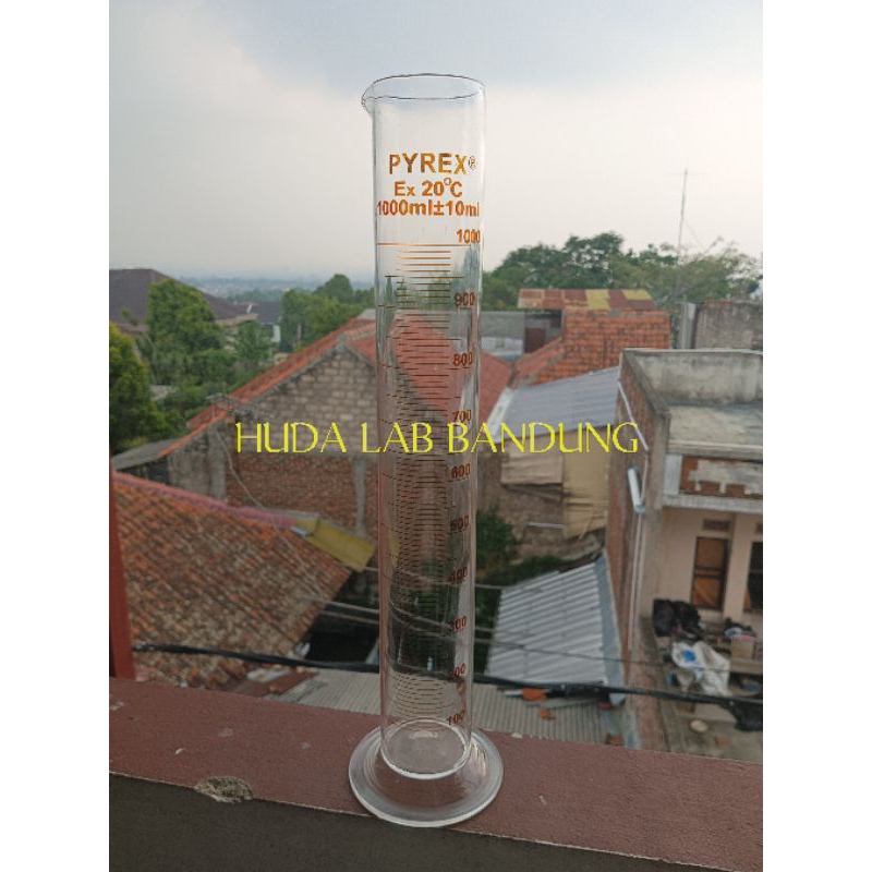 gelas ukur 1000ml pyrex/measuring cilinder 1000ml pyrex
