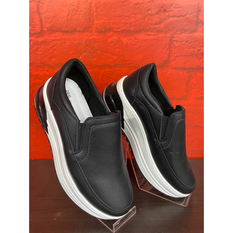 sepatu slipon wanita looks murah