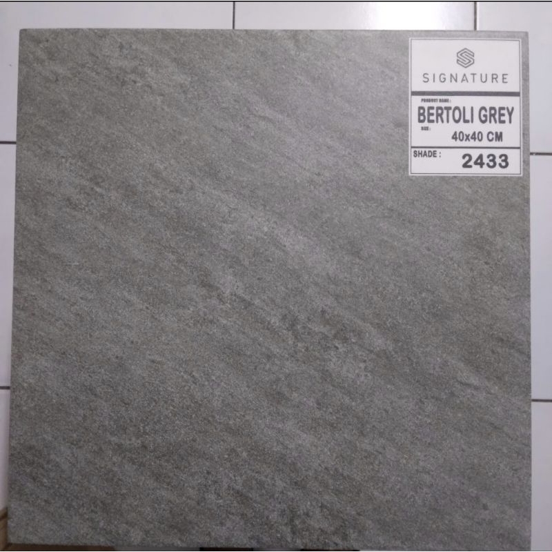 keramik lantai kamar mandi teras garasi MULIA SIGNATURE 40x40 BERTOLI GREY abu kasar
