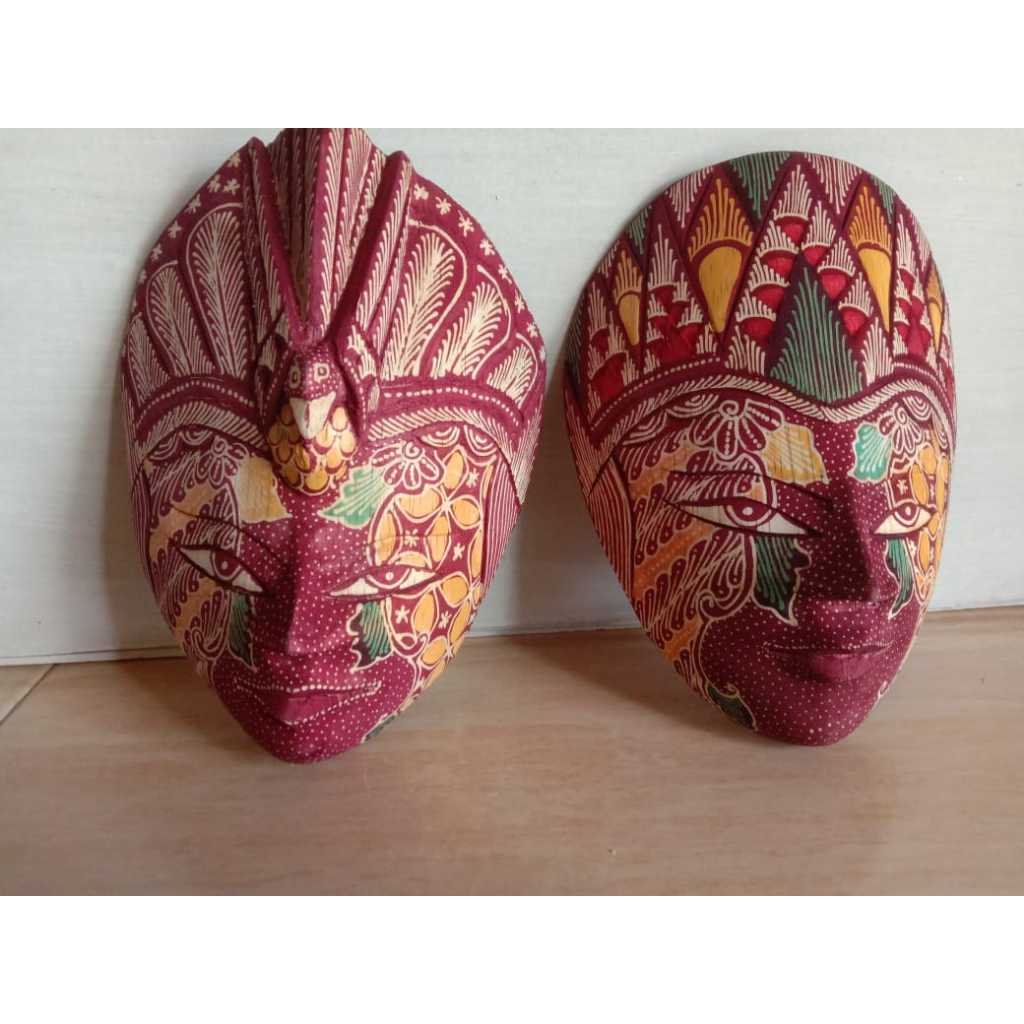 Topeng Kayu Batik Pasangan