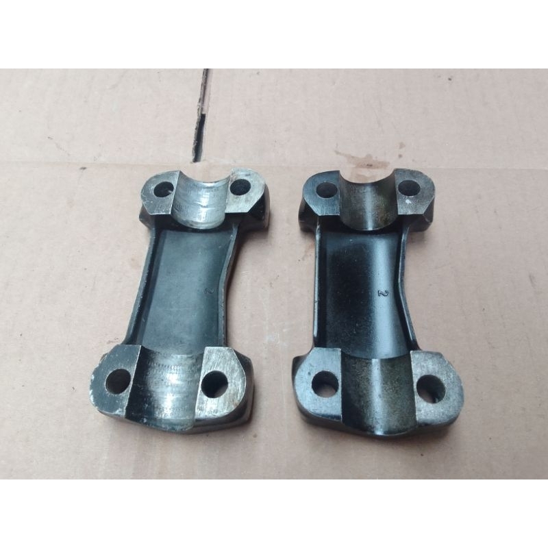 DUDUKAN SETANG RAISER STANG ATAS Honda MEGAPRO original