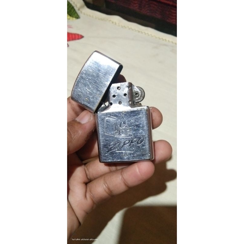 Korek Api Merk "Zippo" Bekas