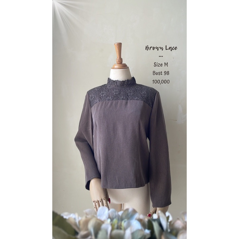 Blouse atasan top coklat cokelat brown turtleneck brukat brokat renda lace lengan panjang padding pr