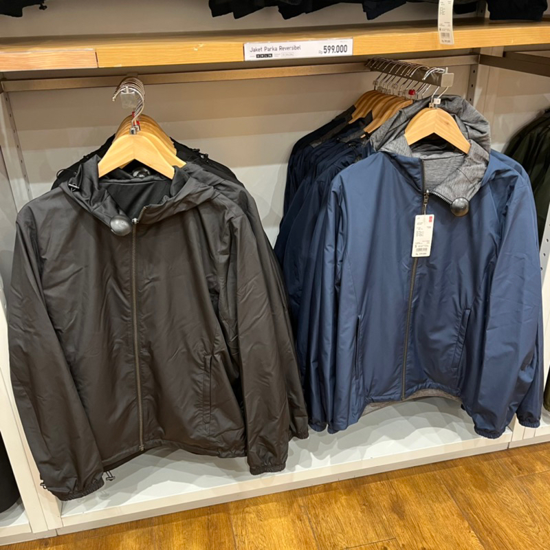 jaket parka reversible (water repellent) uniqlo cowok