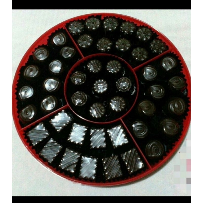 

cokelat praline toples tray 5/isi cokelat campur