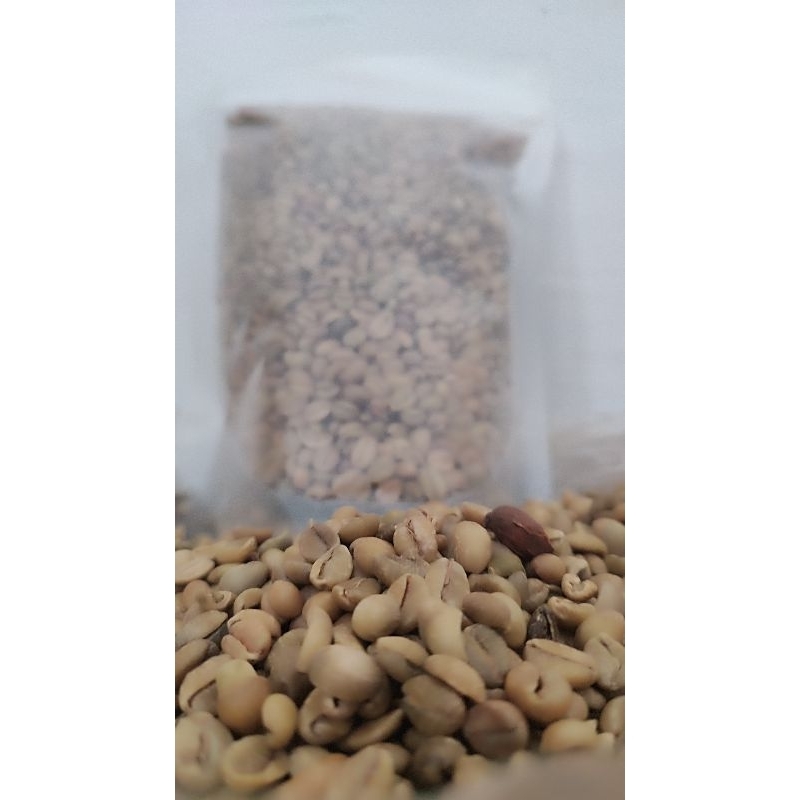 

Biji Kopi Excelsa/green bean Excelsa Asli Wonosalam Murah Berkualitas Kemasan 200 Gram